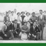 AÑO 1955 EN VALENCIA. ESTÁN CARMEN, AMPARO Y PILAR "LAS CARRETERAS" DE TERESA, ISABEL Y PURA "DE LA TÍA